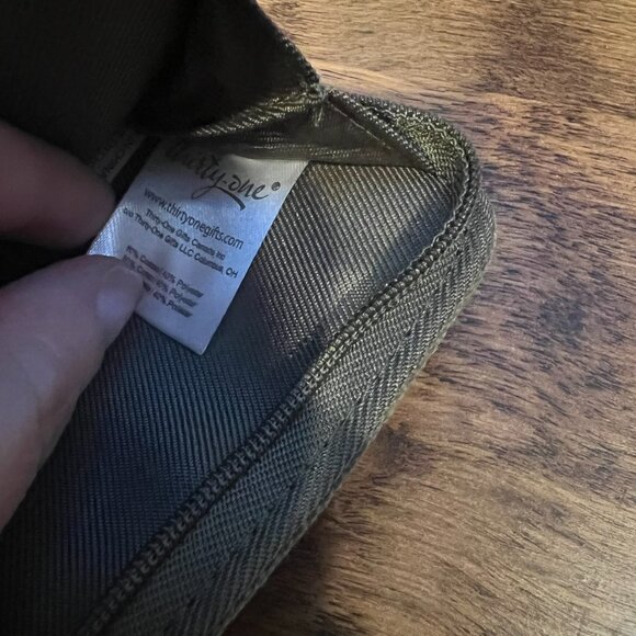 Thirty-One gray Canvas Wallet - Picture 8 of 8